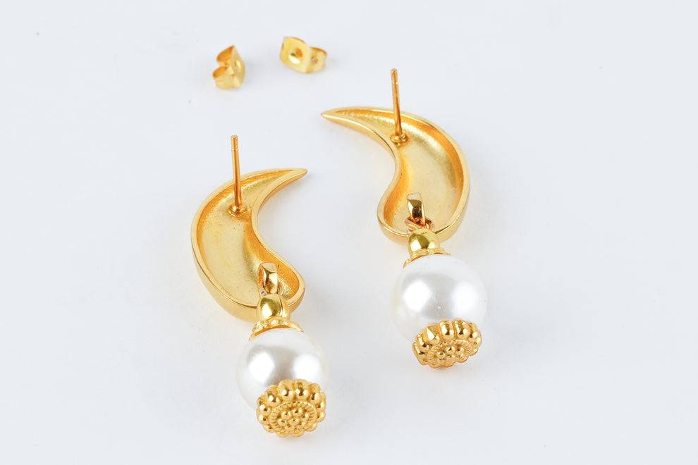 Golden Raindrop Earrings : PRMBE65