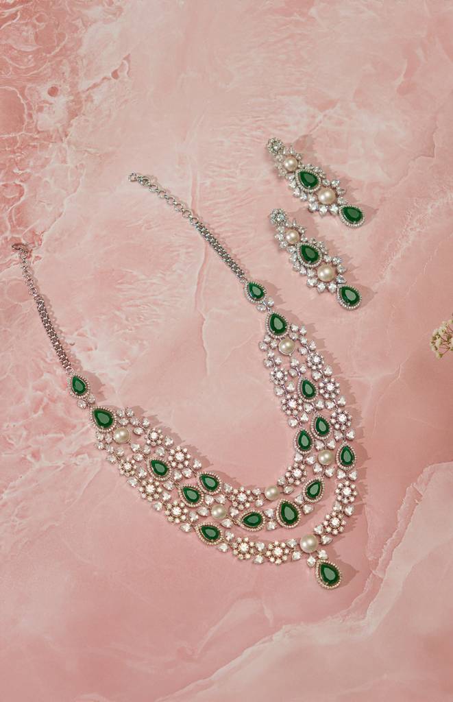 Bold And Dramatic Emerald Long Diamond Necklace With Earrings. : ZGRK198