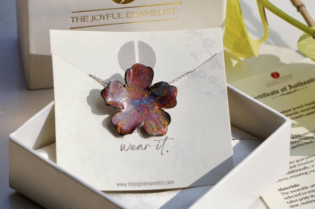 Floral Blush Pendant : TJE40012P