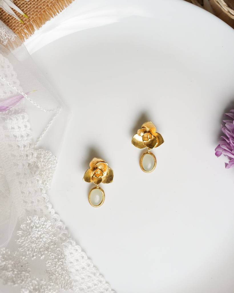 Fresh As A Daisy Earrings : GRE03