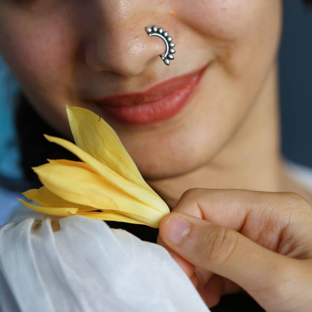 Petals Nath (Left) : Petals_Nath_Left_Clipon
