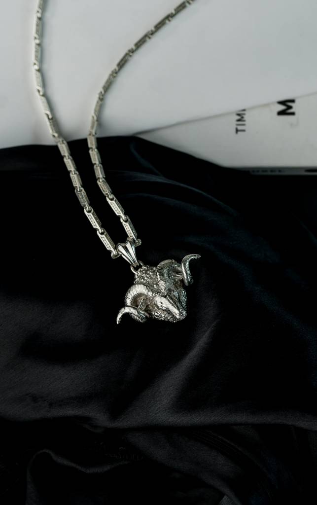 Deer Pendant : deerpendant