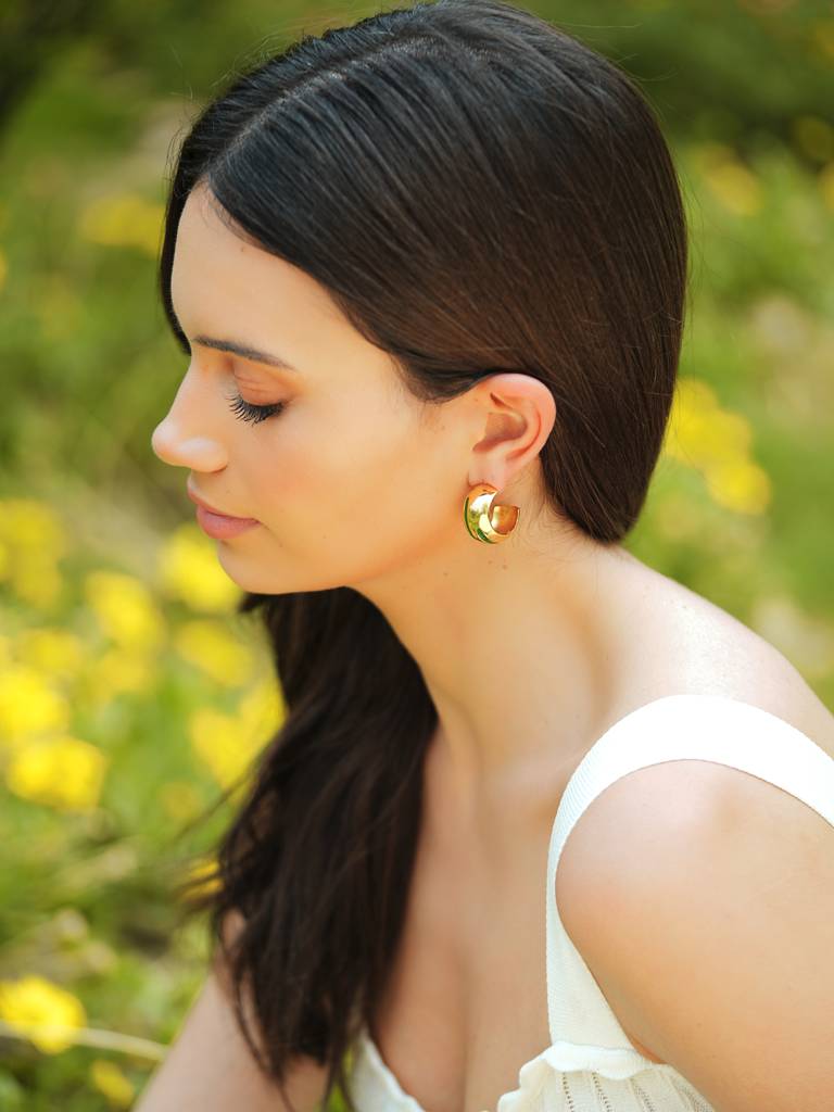 Luna Enamel Gold Hoops : VACC25ER06G