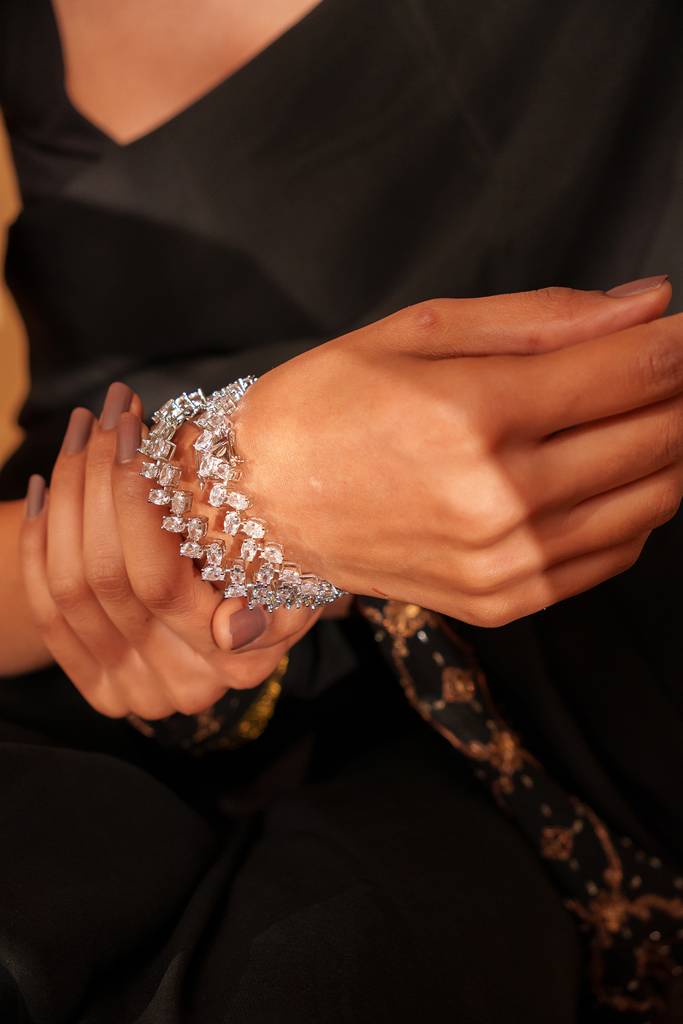 Classic And Stylish Diamond Kadas For Womens. : ZGRK300