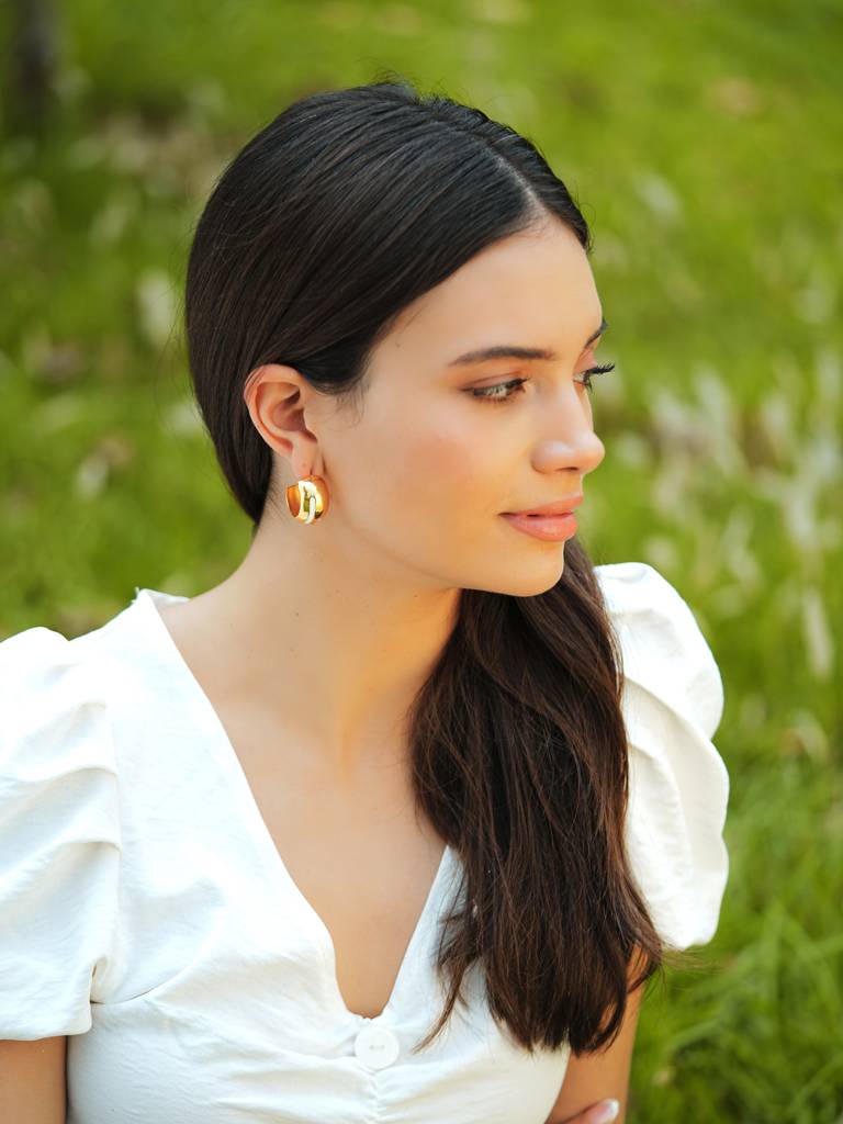 Luna Enamel Gold Hoops : VACC25ER06W