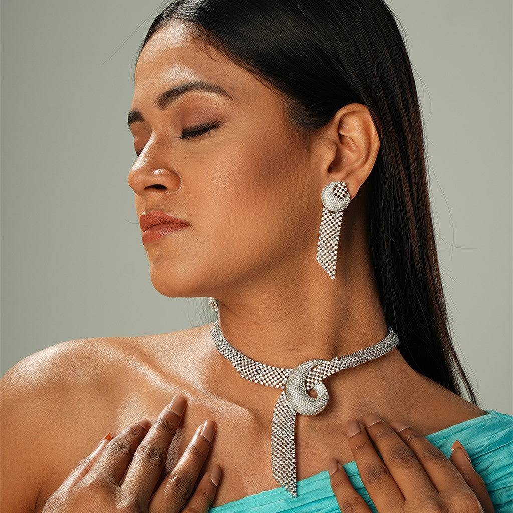Shimmering Knot Ensemble Necklace Set : NRO37