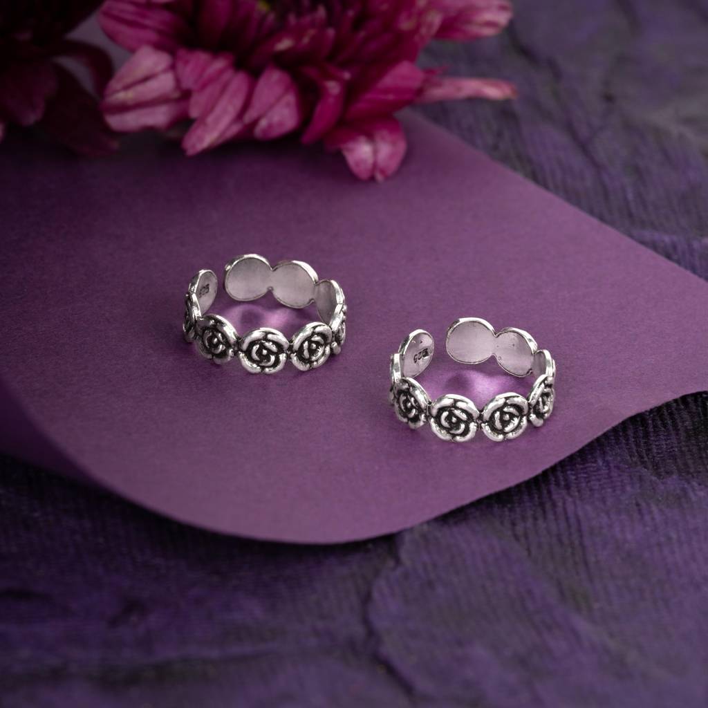 925 Sterling Silver Oxidized Rose Toe Rings : RJSPTR04