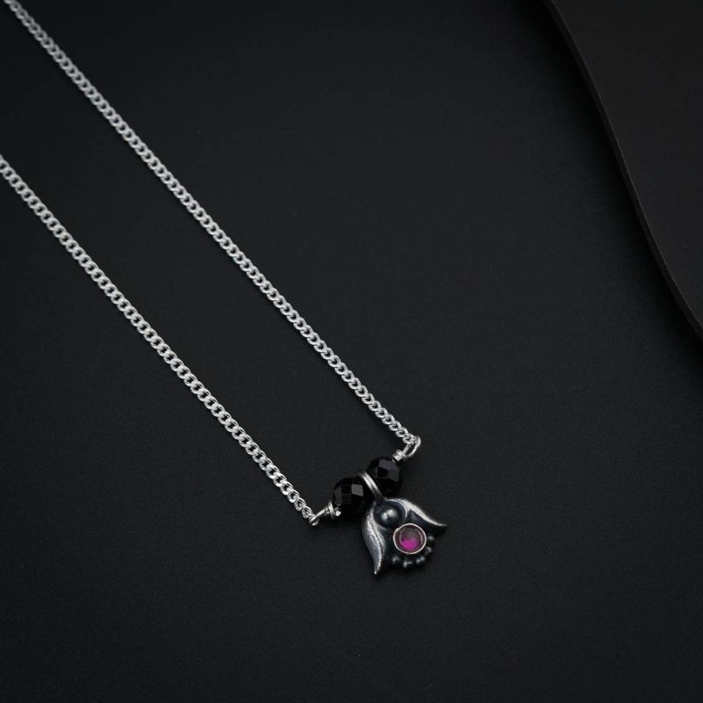 Silver Flower Bud Mangalsutra : Silver_Flower_Bud_Mangalsutra_Sep24