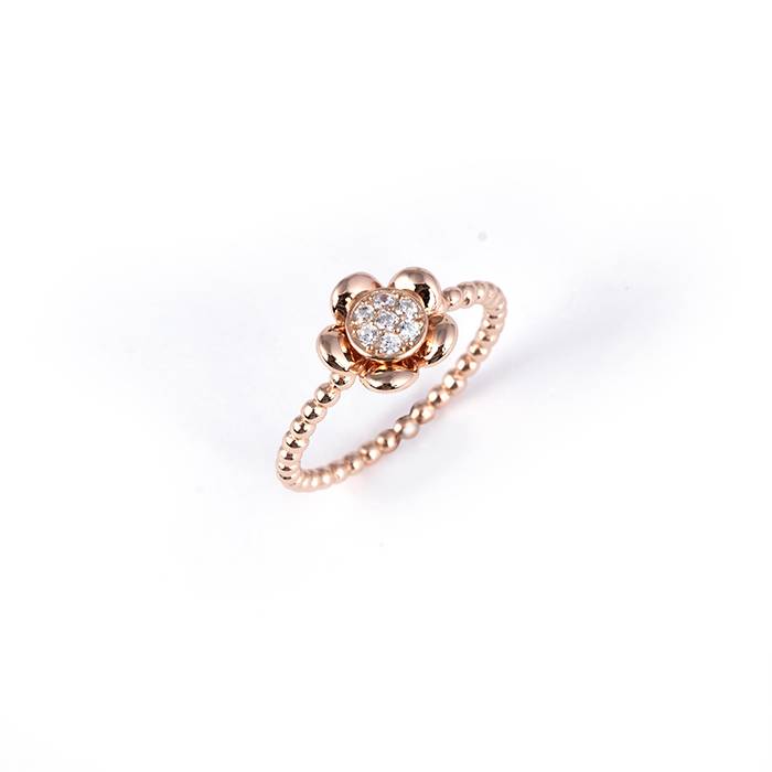 Petal Radiance Rose Gold Ring : LR405