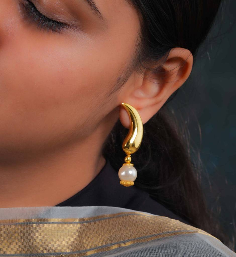 Golden Raindrop Earrings : PRMBE65
