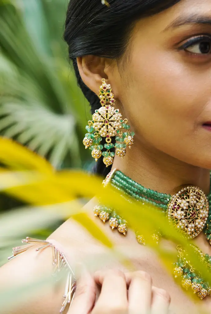 Emerald Toned Amritsari Bead Multicolor Jadau Choker Set : ASQJ082
