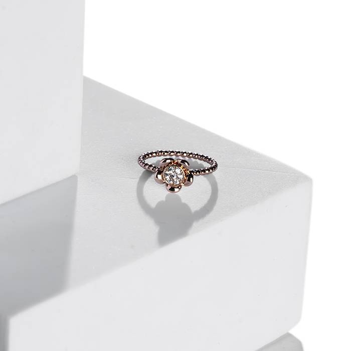 Petal Radiance Rose Gold Ring : LR405