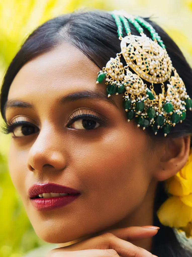 Emerald Toned Jadau Multi-Level Pasa : ASQJ088