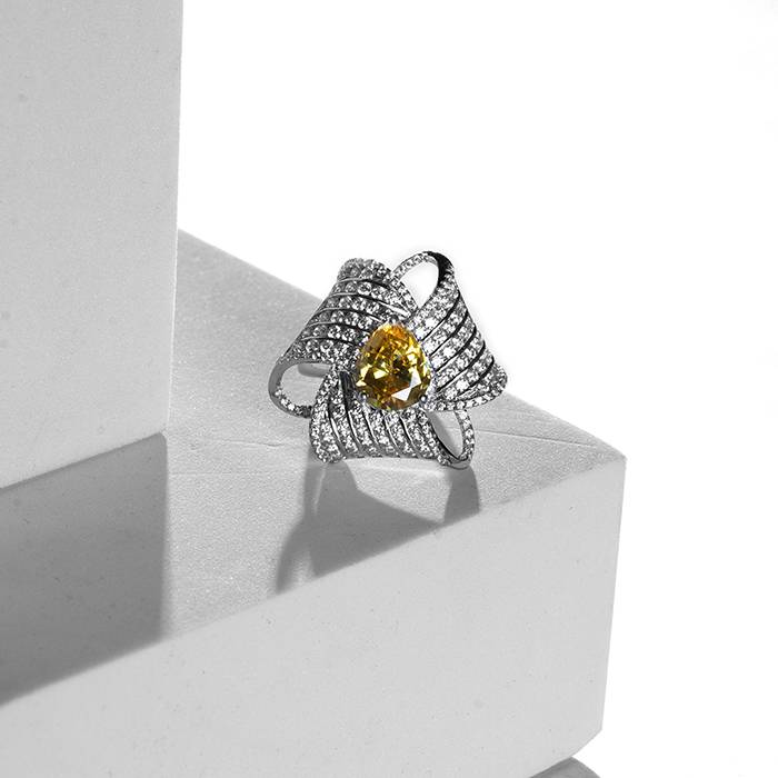 Sunburst Radiance Silver Ring : LR81