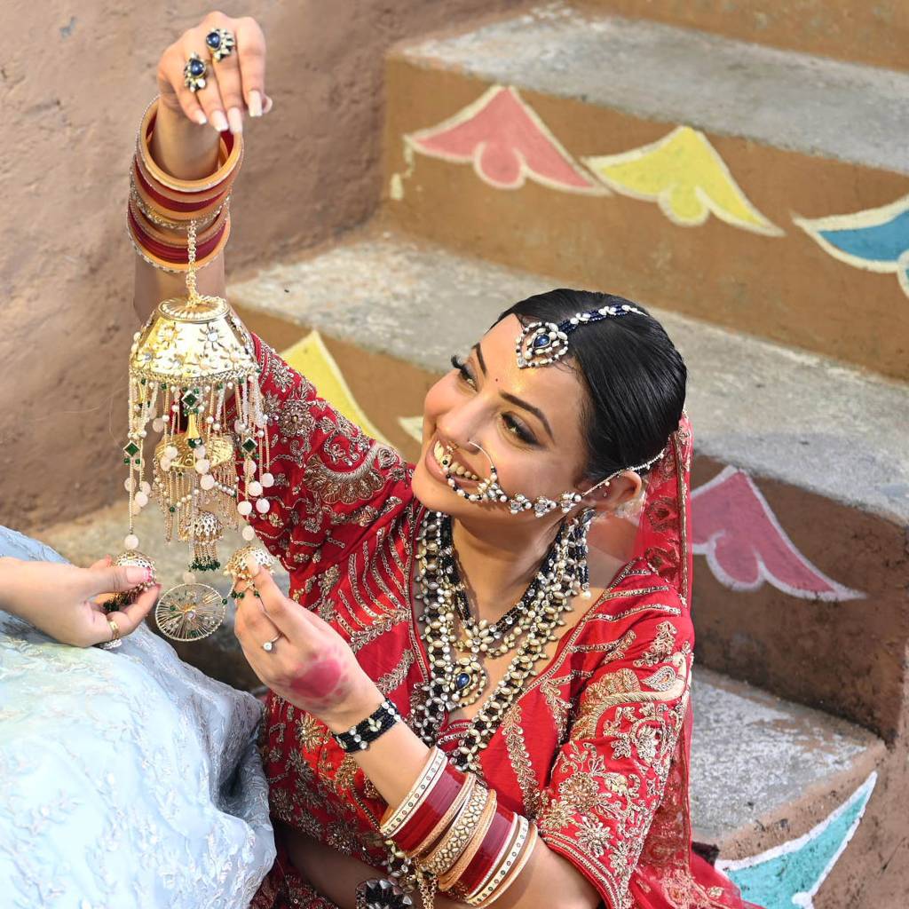 Blue Hues Full Set With Choker, Long Necklace, Earrings, Bracelet & 2 Rings : ACFS512
