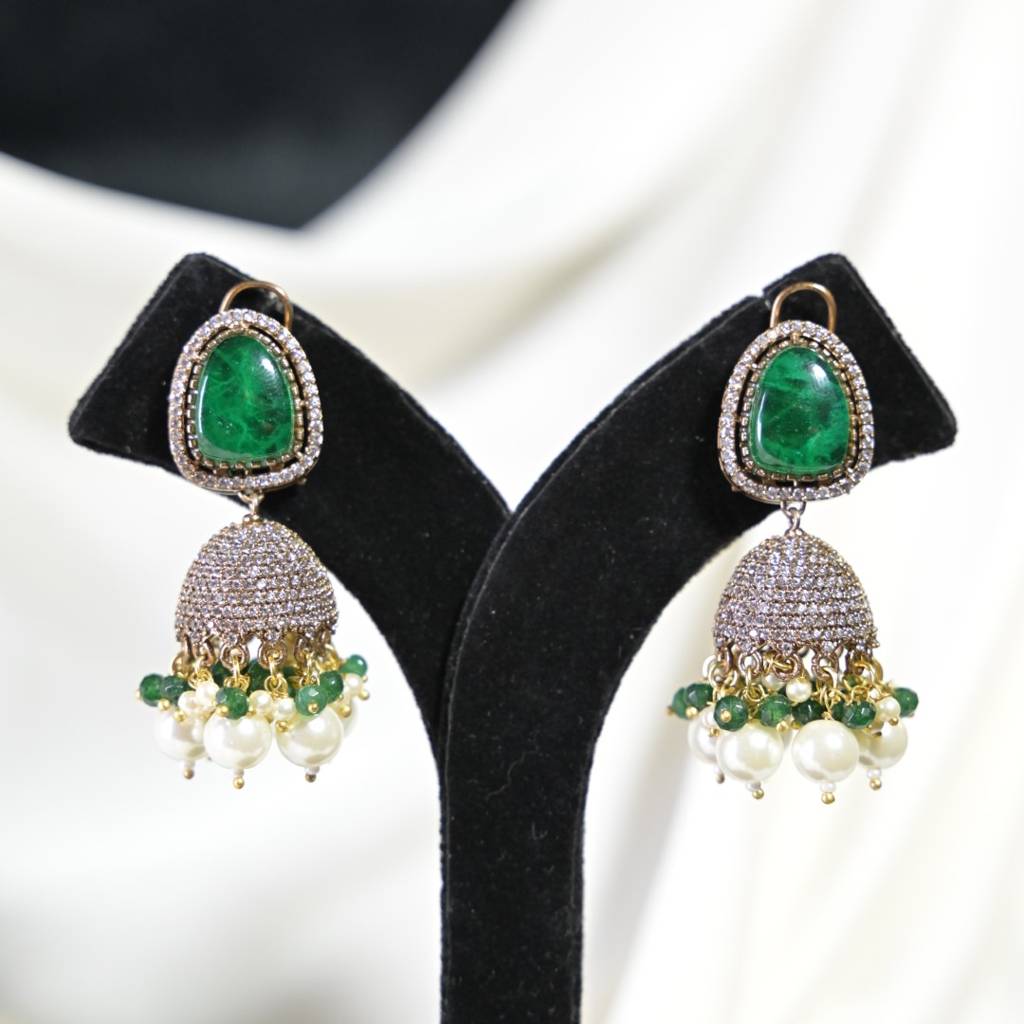 Maharani Javitri Emerald Pearl Premium Layered Long Necklace : NEC0034