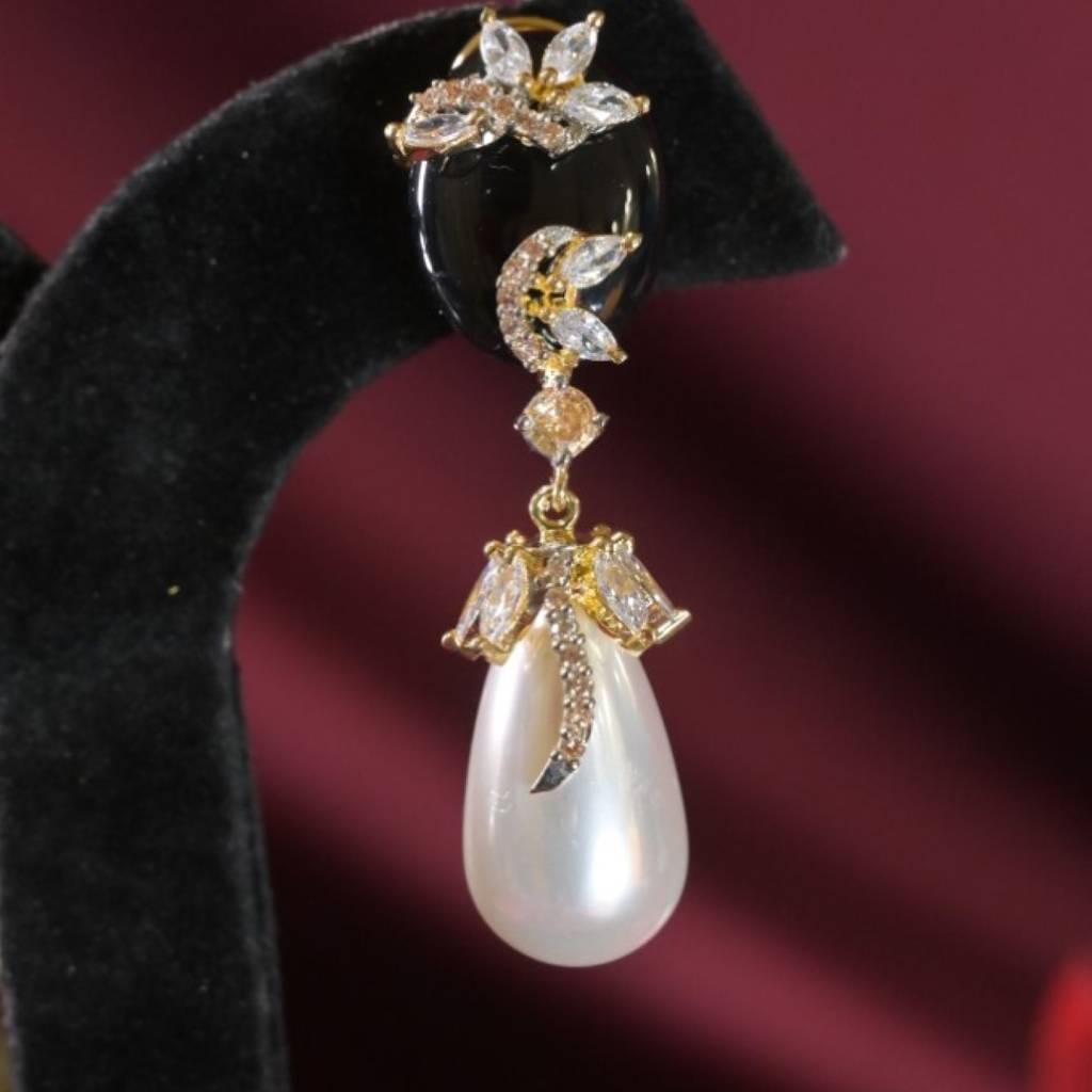 Nazakat Diamond Vintage Pearl Drop Earrings : EAR0035