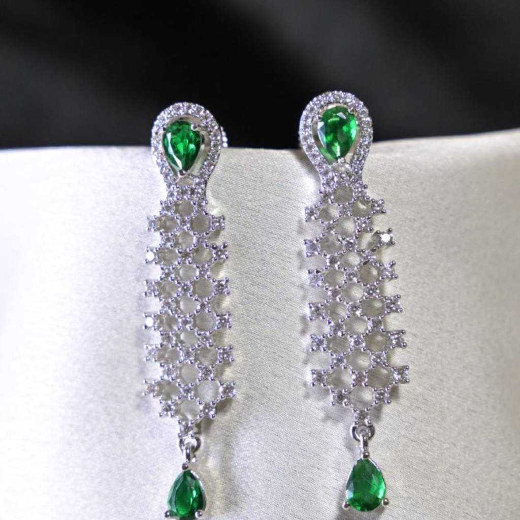 Sitaara Emerald Diamond Anniversary Necklace : NEC0014