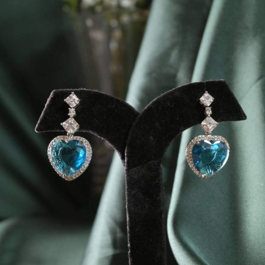 Valentine'S Romantic Heart Cocktail Necklace : NEC0023