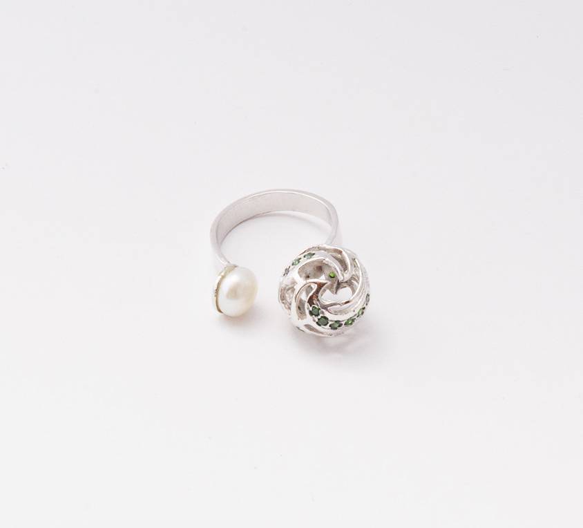 Rolling Pearl Ring : RORI41