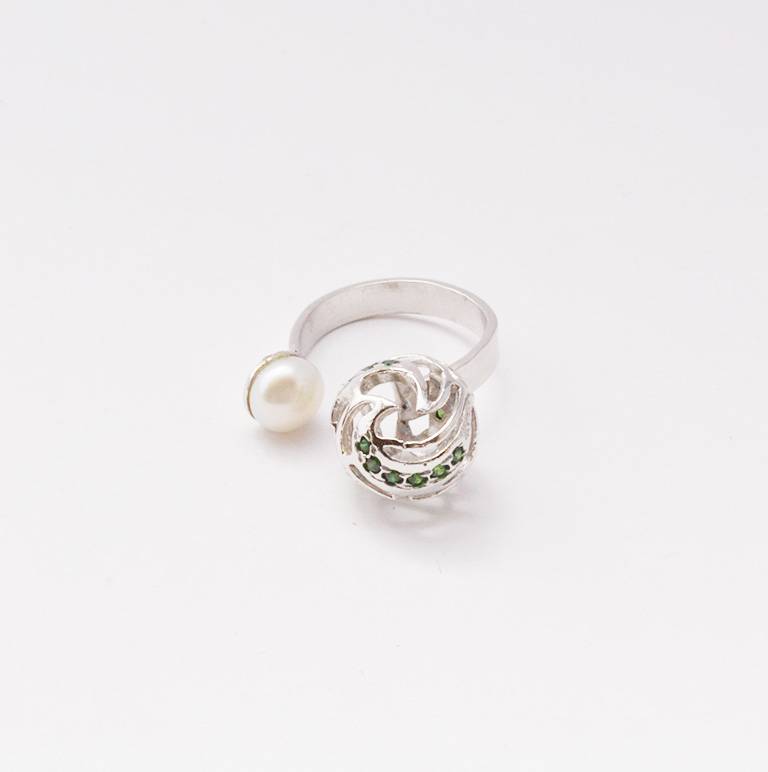 Rolling Pearl Ring : RORI41