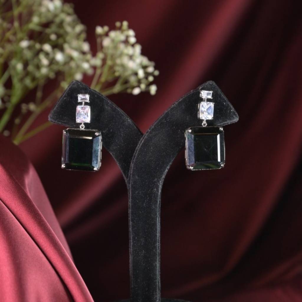 Anarkali Elegance Square Pendant Diamond Necklace : NEC0028