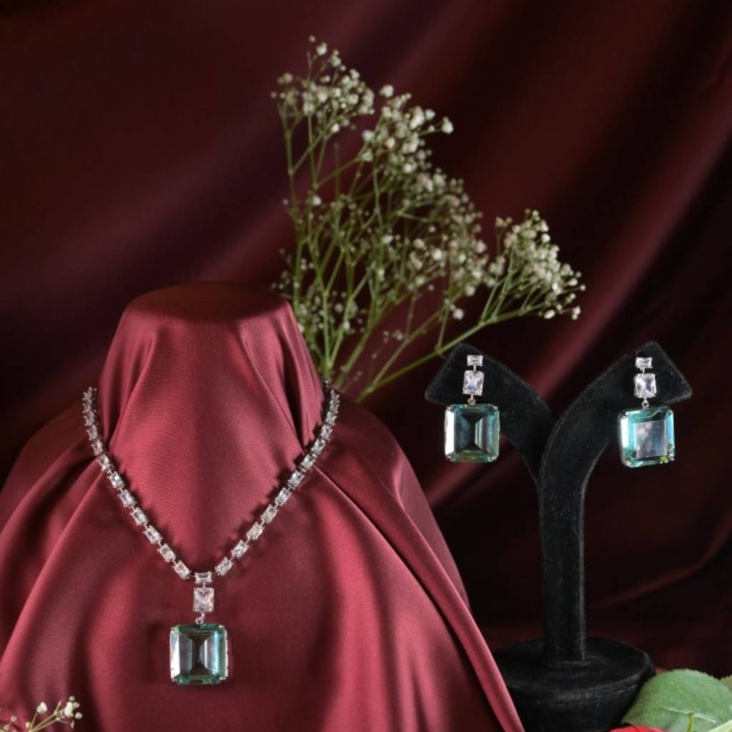 Anarkali Elegance Square Pendant Diamond Necklace : NEC0029