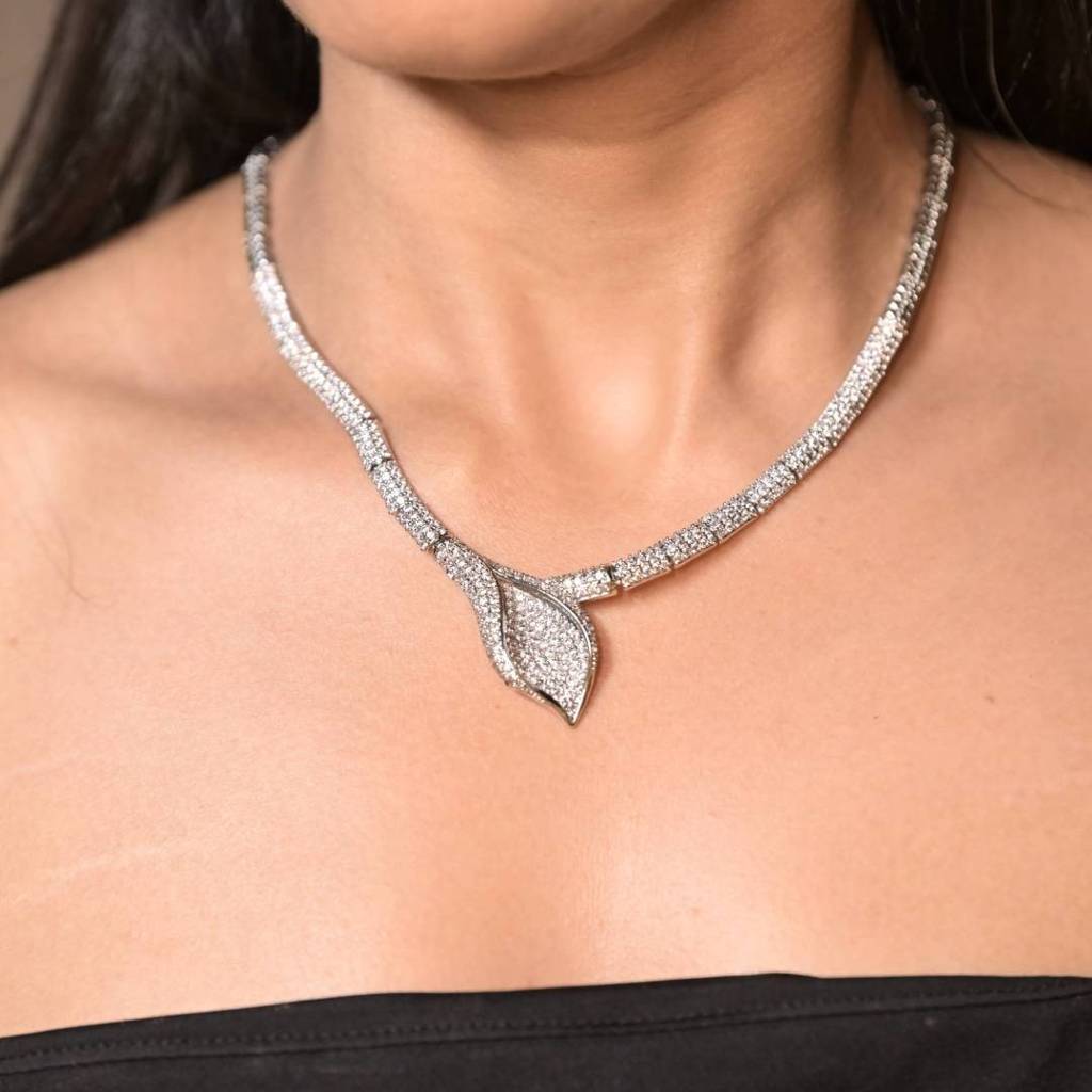 Guardian Serpent Diamond Cocktail Necklace : NEC0032