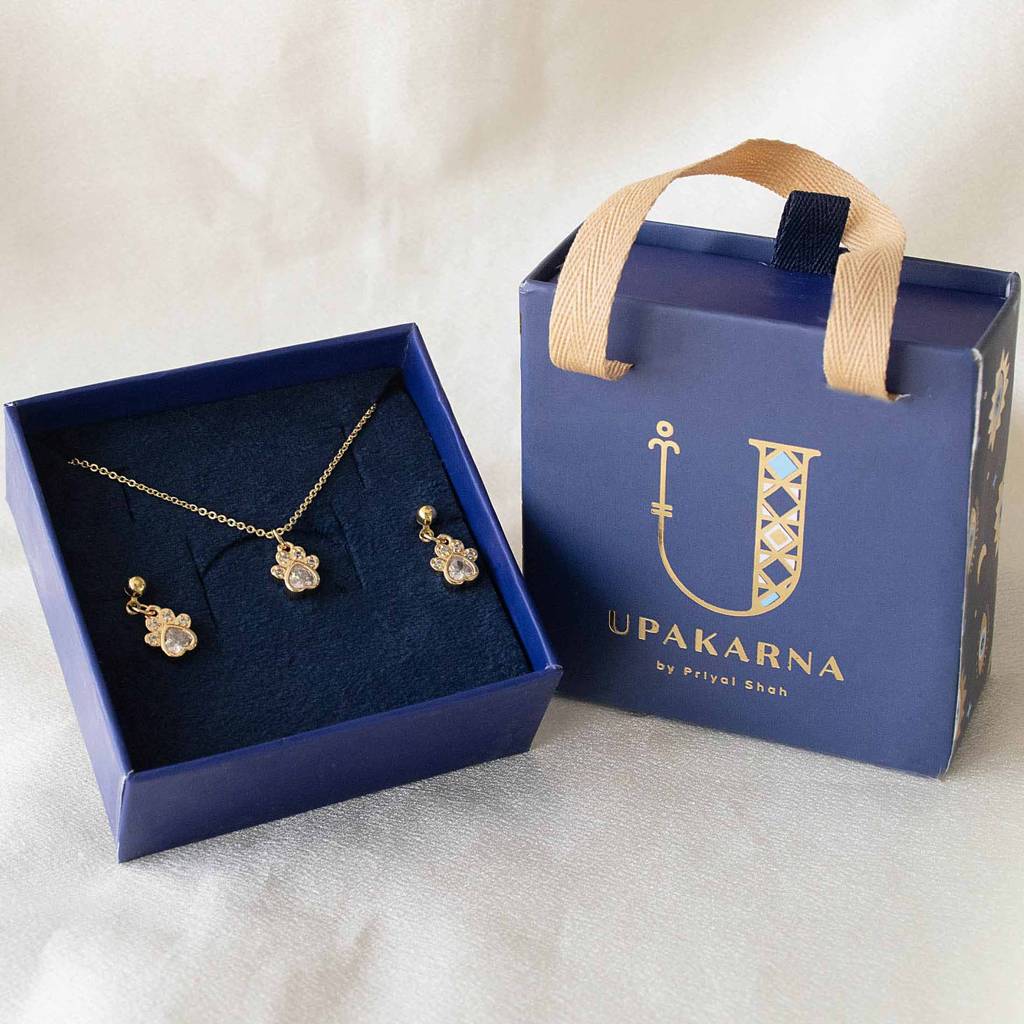 Paw-Necklace-Set-Gift-Box : NG367