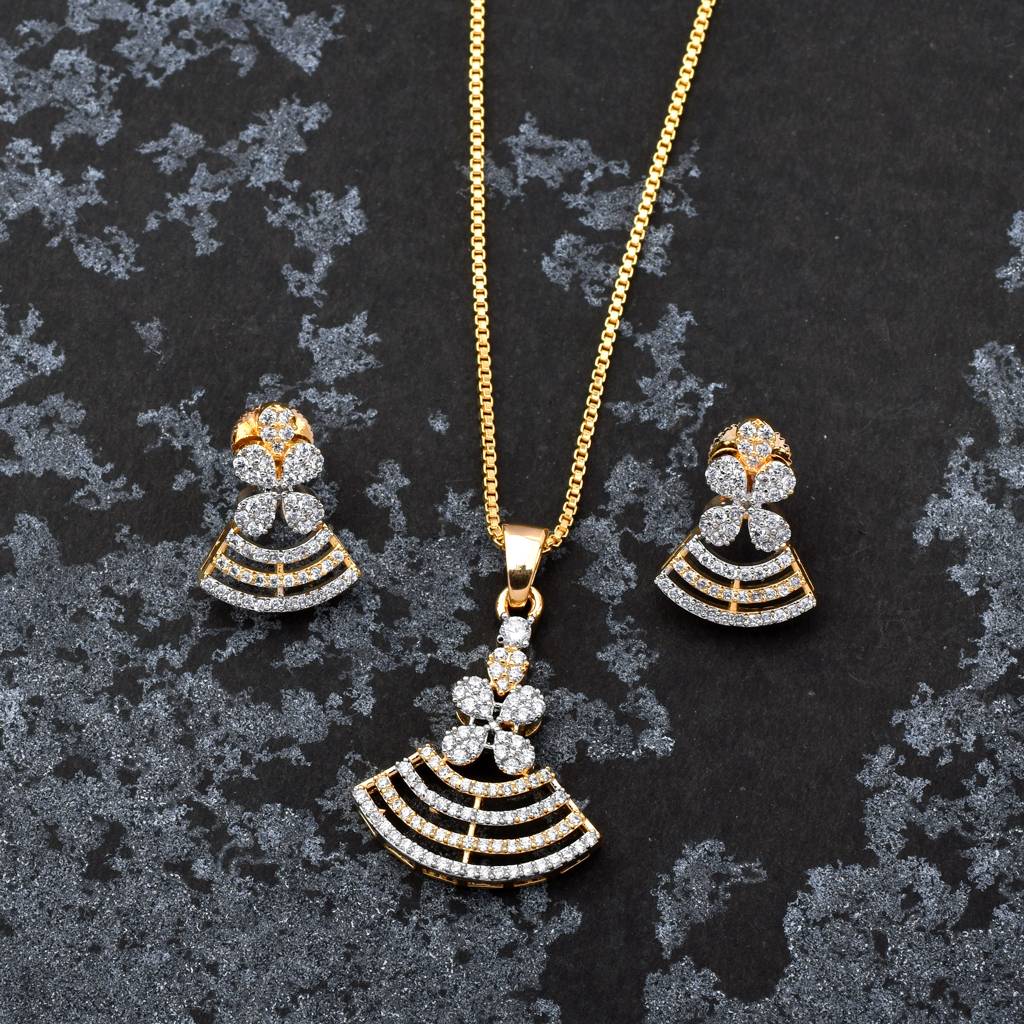 Diamond Dream Pendant Set With Chain : PJPENGJCZ141