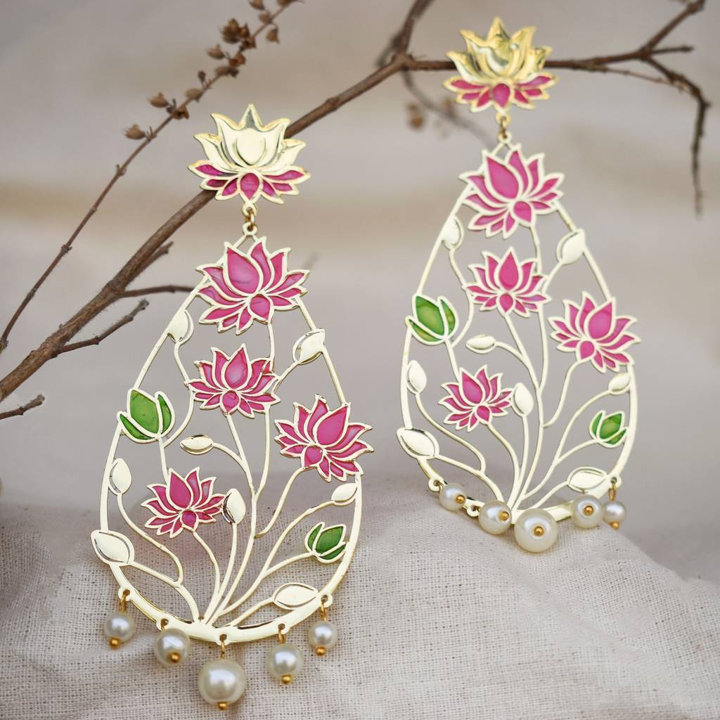 Lotus Flower Resin Earrings : ACE288