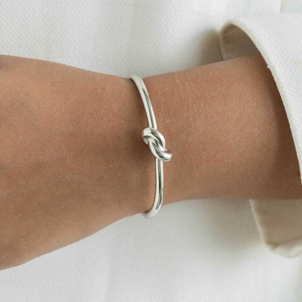 Knot-Dainty-Bangle : BG281