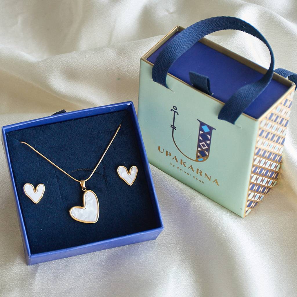 Mother-Of-Pearl-Heart-Set : NG377
