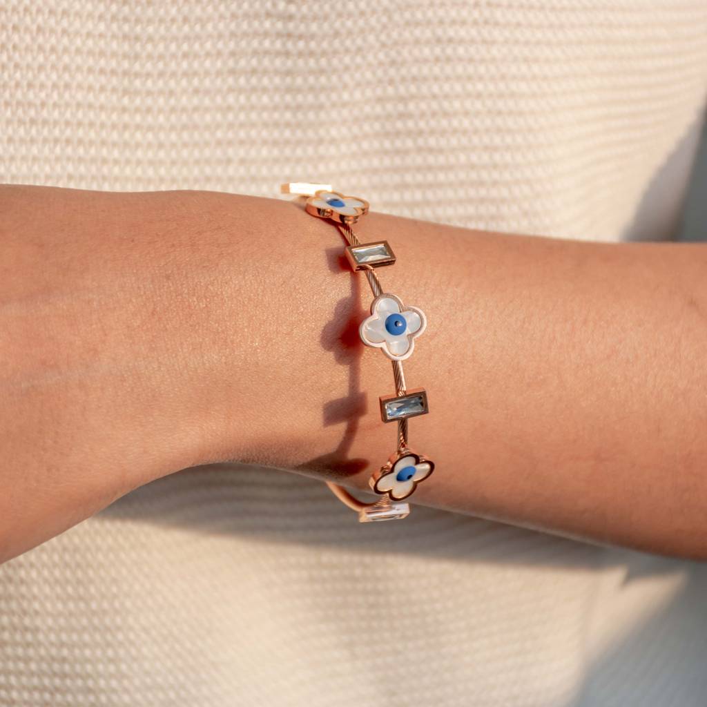 Mother Of Pearl Flower Bangle : BG177