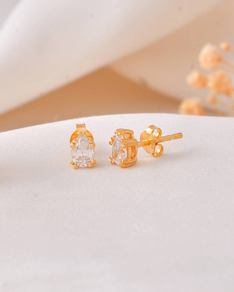 1 Carat Pear Diamond Earring : VYE41