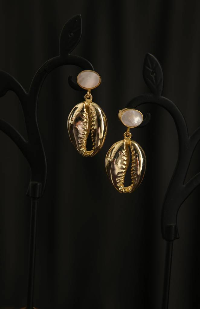 Stir Your Heart Earrings : MOE01