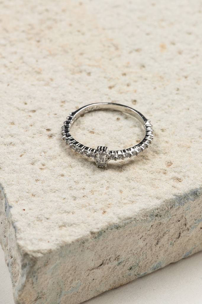 Eterna Glow Ring : R09