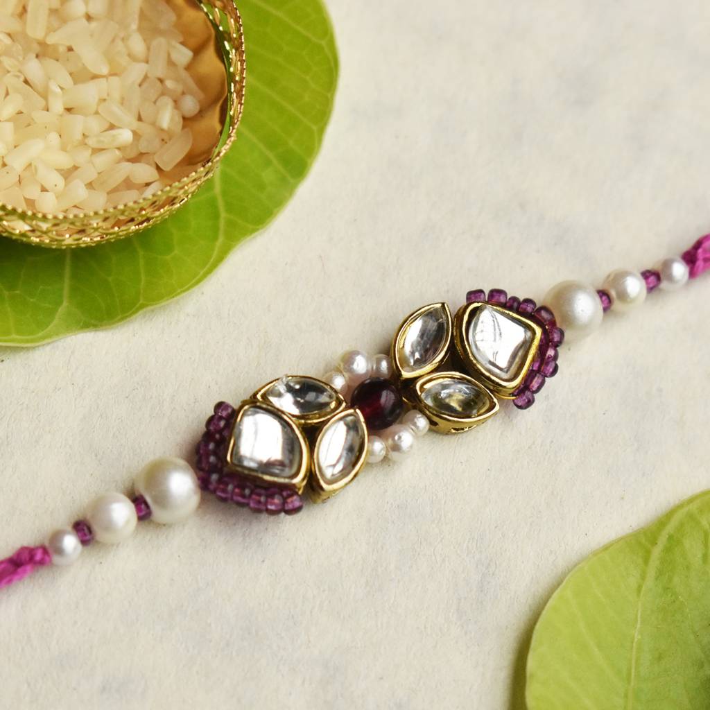 Kundan Noor Rakhi With Roli Chawal Capsules : ACJR096