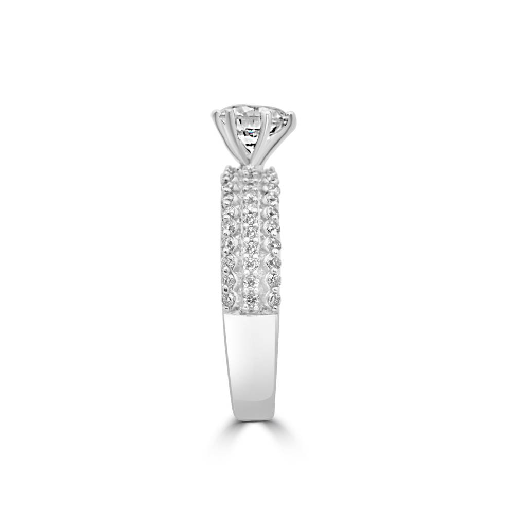 Luxury 925 Sterling Silver Ring With Bold Zircon Stones Designed For A Timeless Statement : LR1215