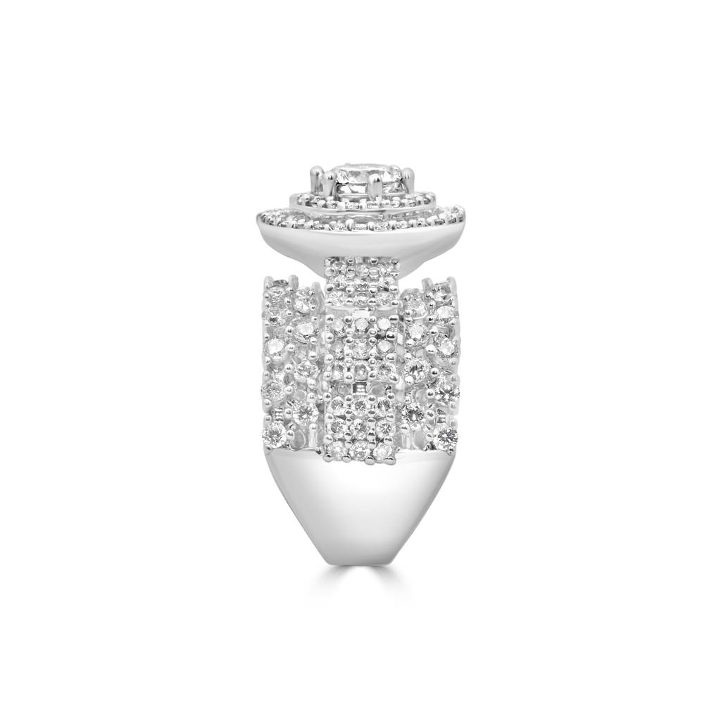 Timeless 925 Sterling Silver Zircon-Studded Statement Ring For A Bold Fashion Statement : LR1209