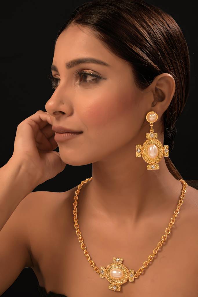 Dienna Earrings