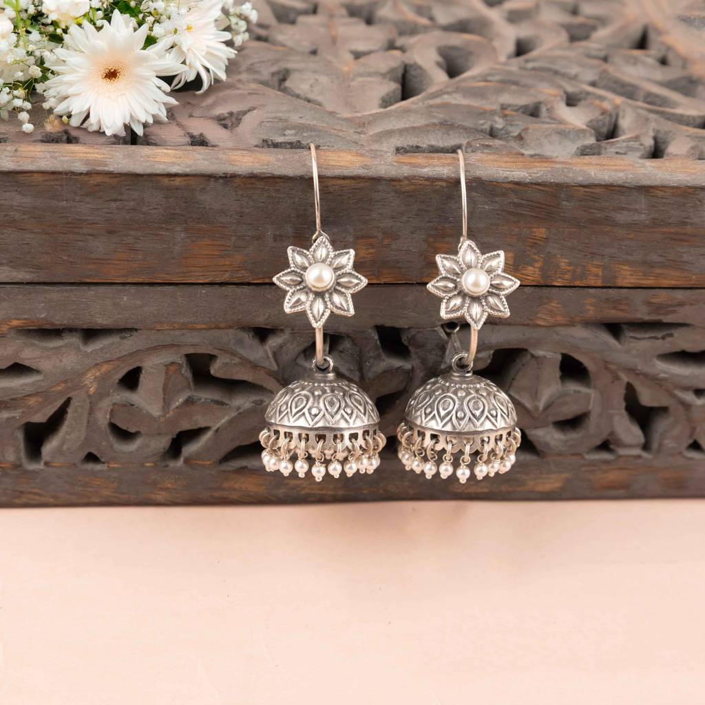 Dulari Intricate Pearl Embossed Bali Jhumka : SE244252