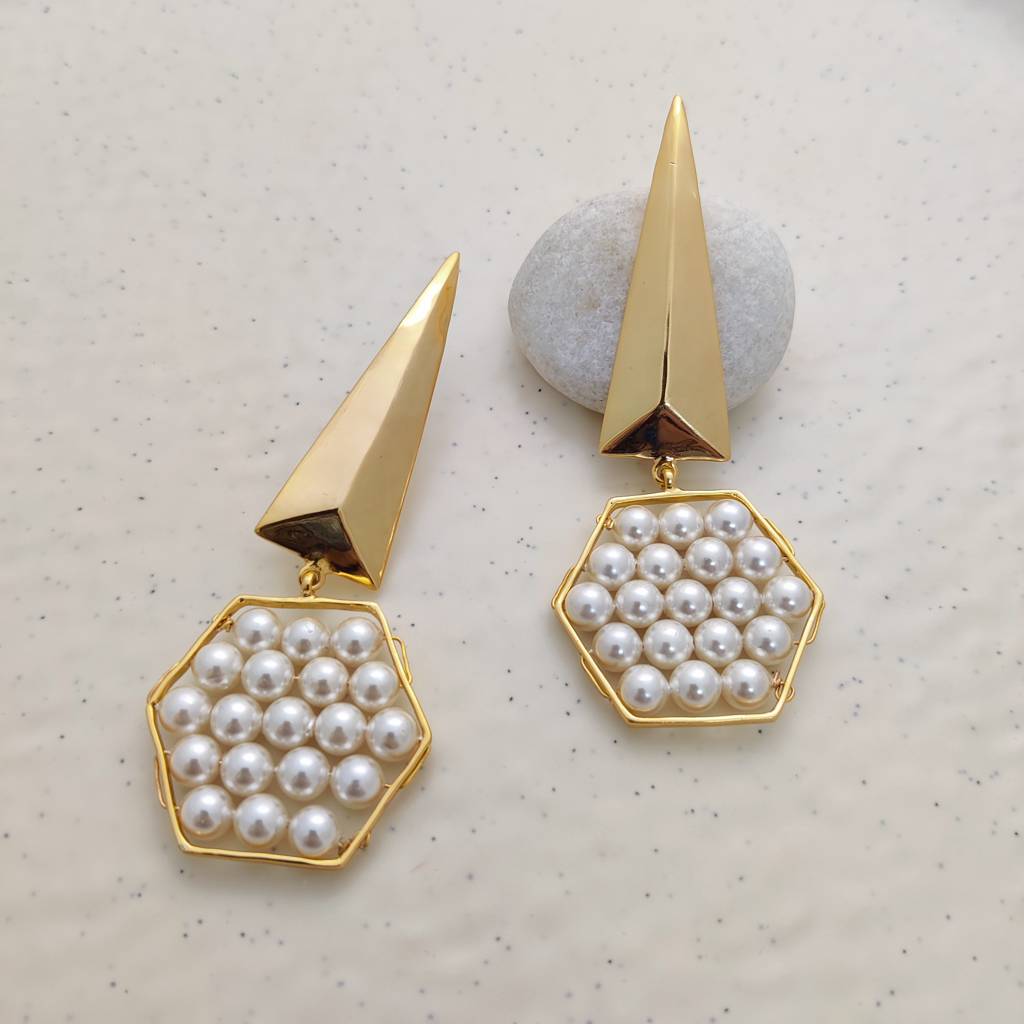 Hexagon Harmony Pearl Earrings : E-540