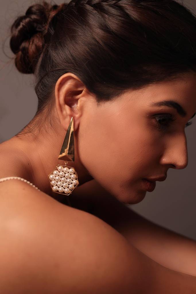Hexagon Harmony Pearl Earrings : E-540