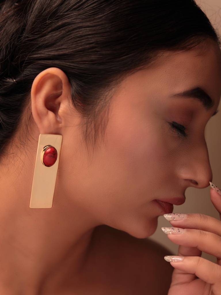 Zora Howlite Earrings : MOK-E-567