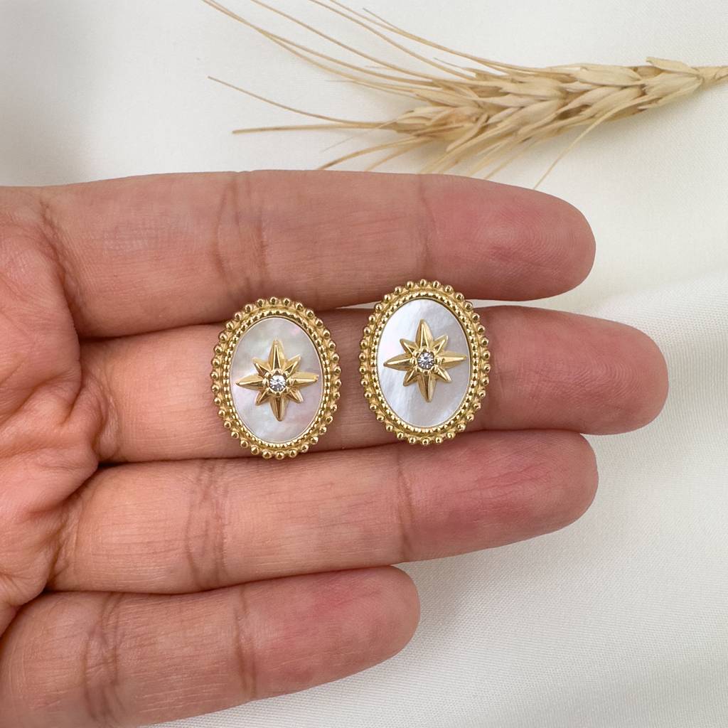 White Emery Earrings : E-D-50-0
