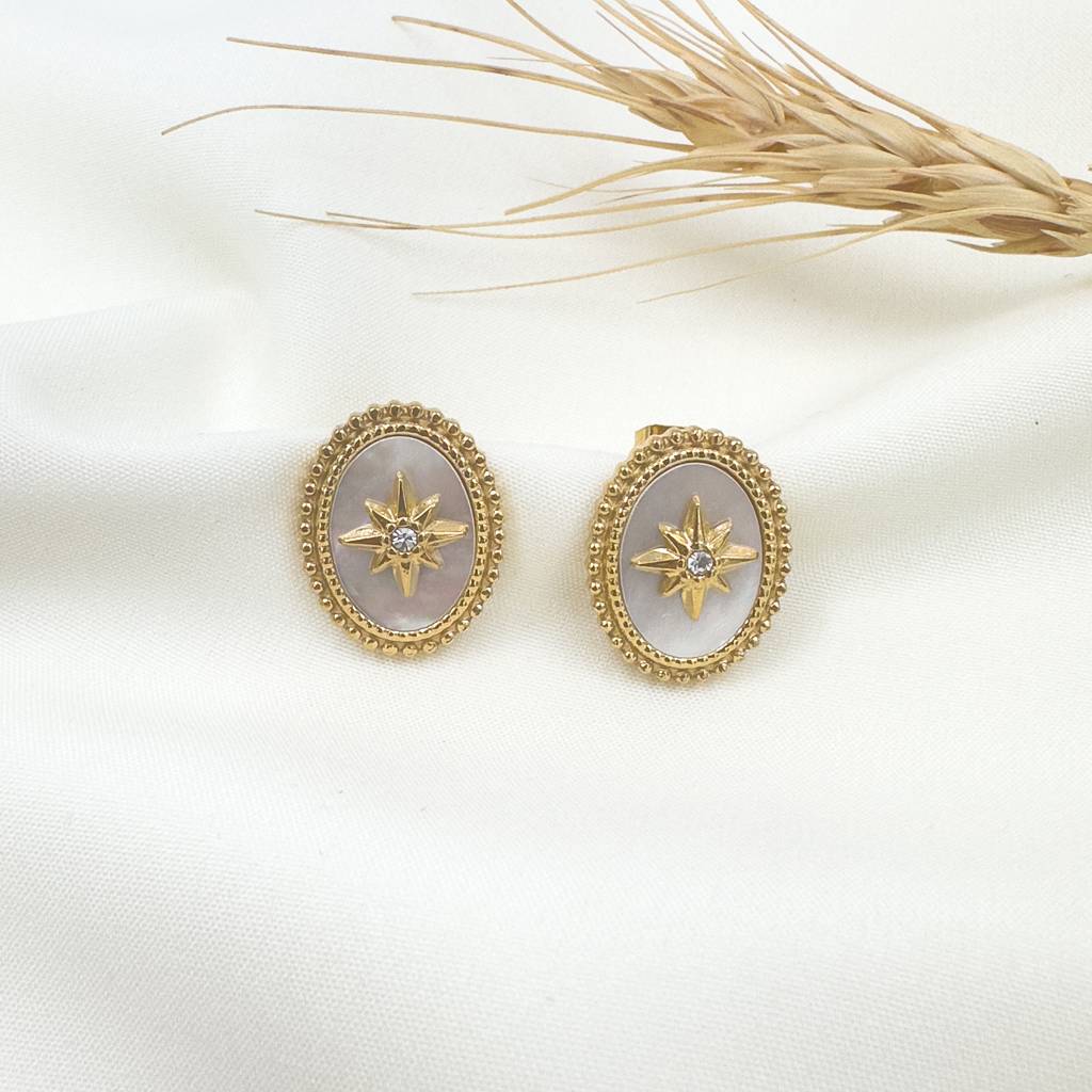 White Emery Earrings : E-D-50-0