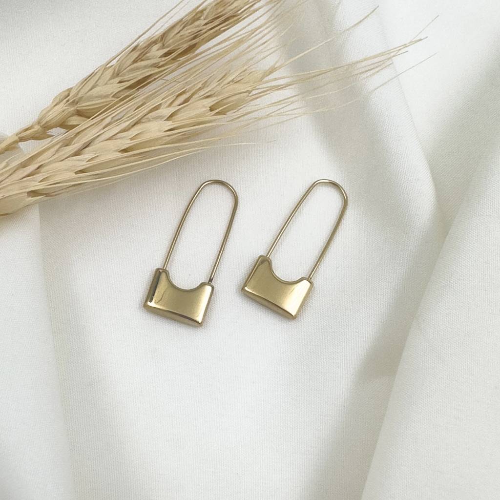 Safety Pin Earrings : E-D-60-0