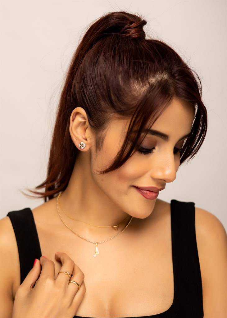 KuberBox 18K Yellow Gold Delight Cushion Earrings
