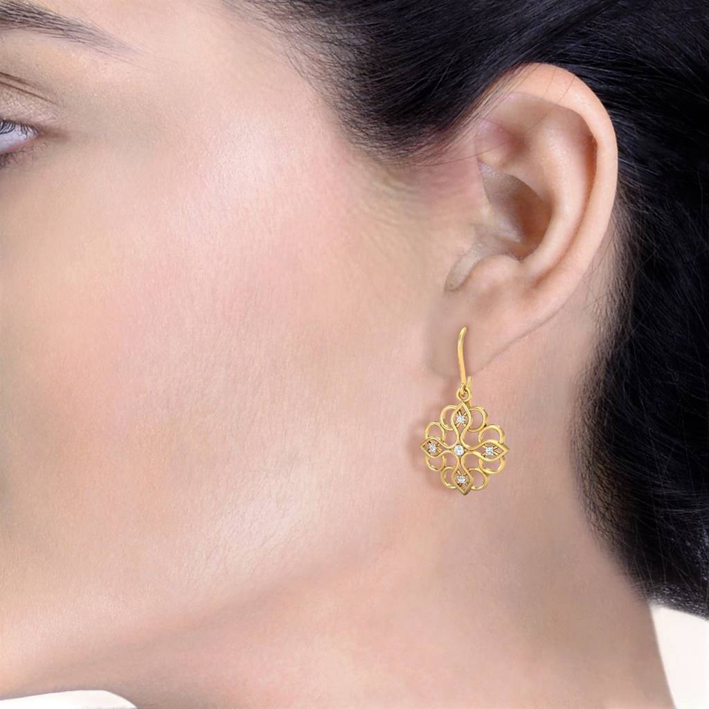 KuberBox 18K Yellow Gold Parinata Hook Earrings